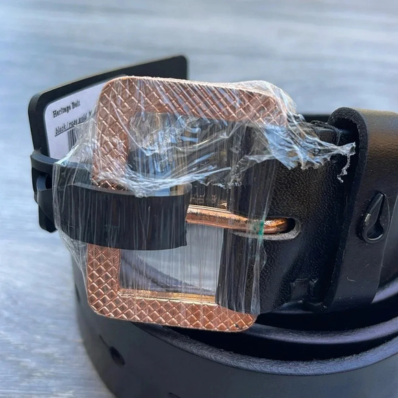 Nixon Heritage Leather Belt, black/rose gold - Picture 3 of 9